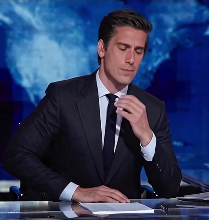 Vor wenigen Minuten bestätigte David Muir in New York offiziell… Mehr dazu